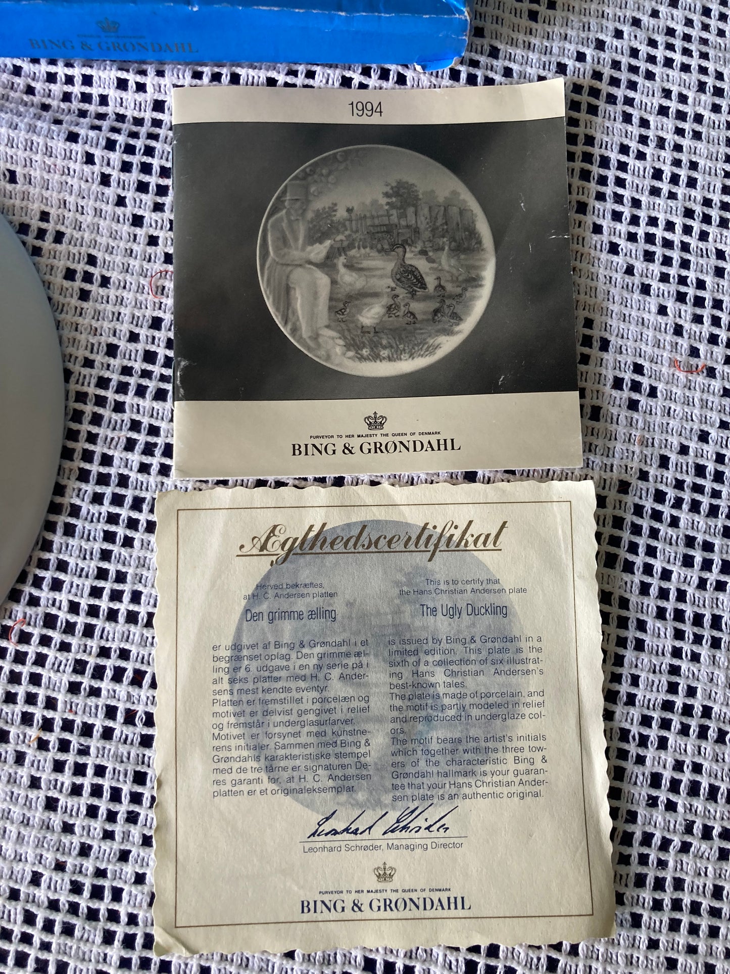 Bing & Grondahl Hans Christian Andersen The Ugly Duckling Collectors Plate Boxed