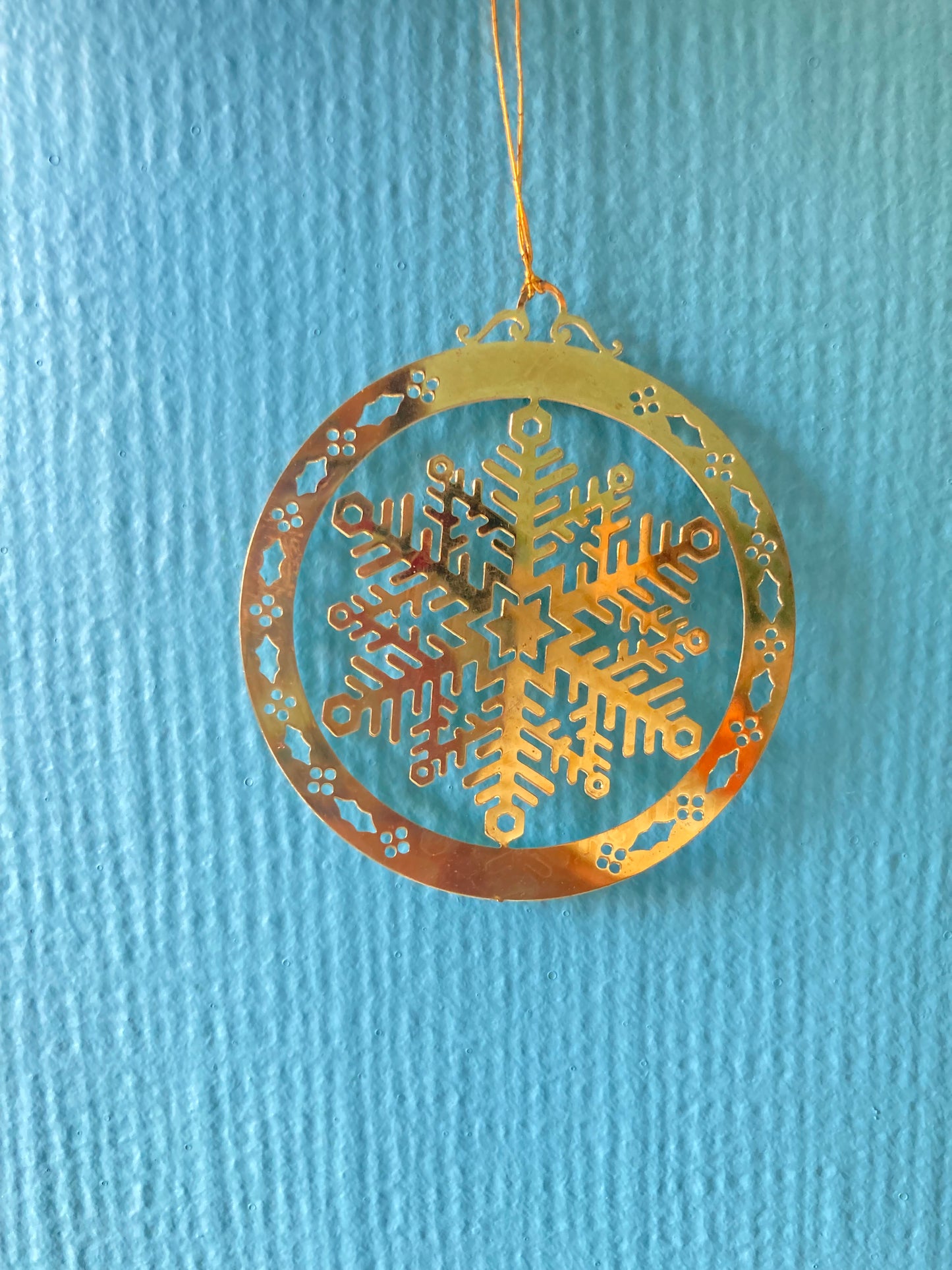 Metal Snowflake Cut Out Bauble Gold Tone