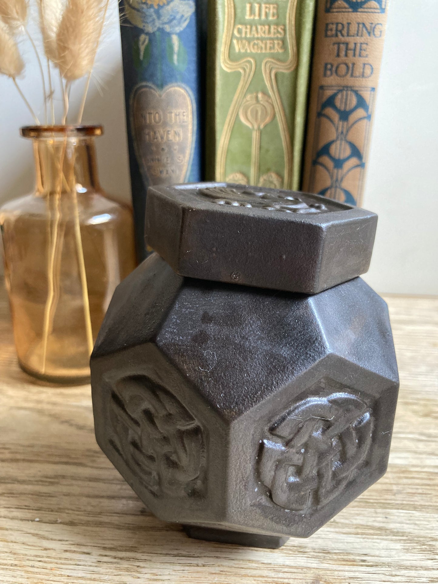 Tyn Llyn Celtic Knot Hexagonal Lidded Jar Mantle Decor