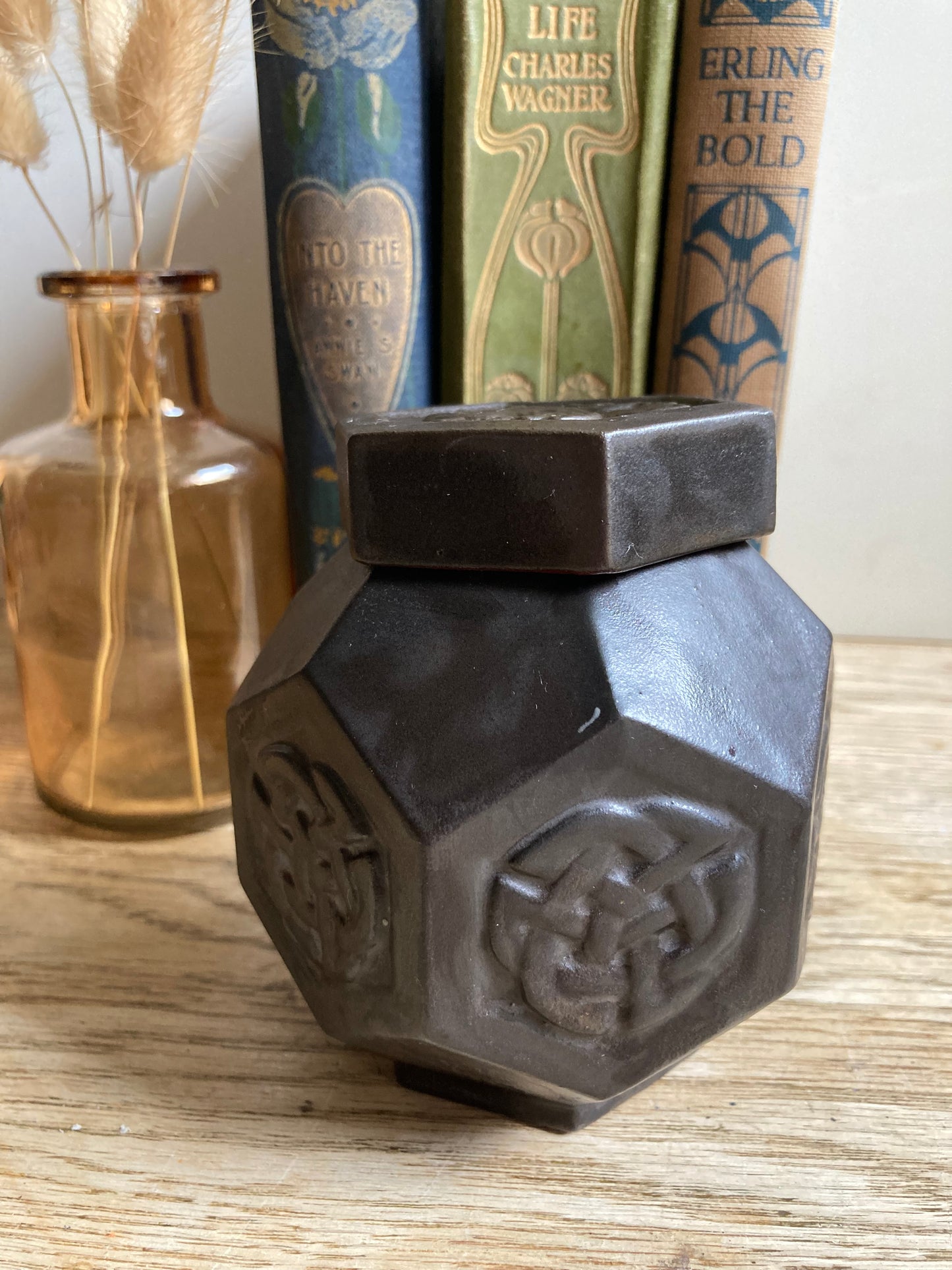 Tyn Llyn Celtic Knot Hexagonal Lidded Jar Mantle Decor