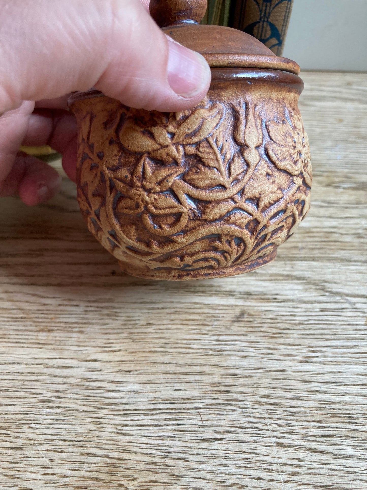 Quantock Design Studio Pottery Stoneware Somerset Bowl w/Lid Floral Pattern