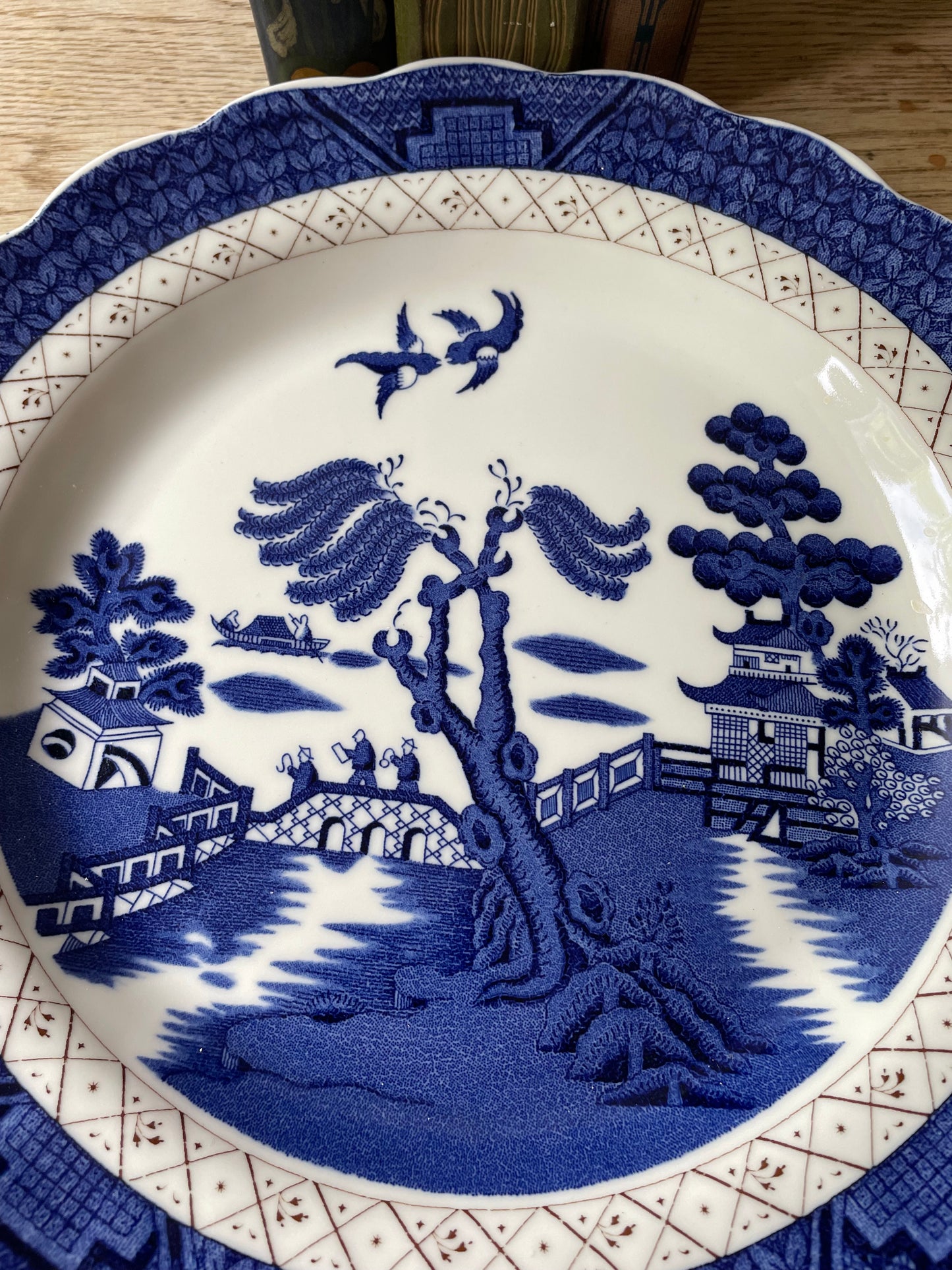 Royal Doulton 1981 "The Majestic Collection" Booth's Old Willow Large Plate
