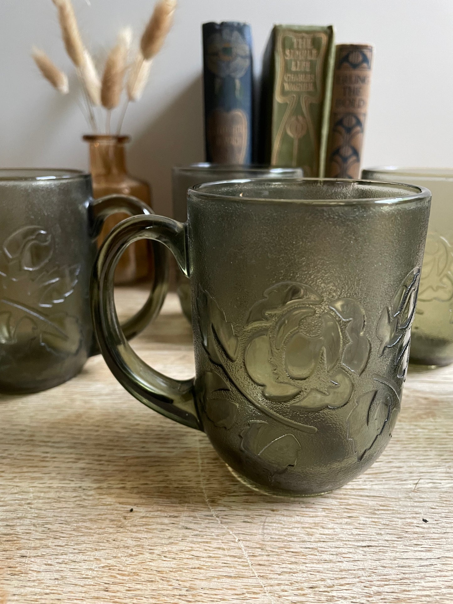 Arcoroc Smoky Glass Mugs Verre Trempe Coffee Cups Set of 6 Floral Pattern