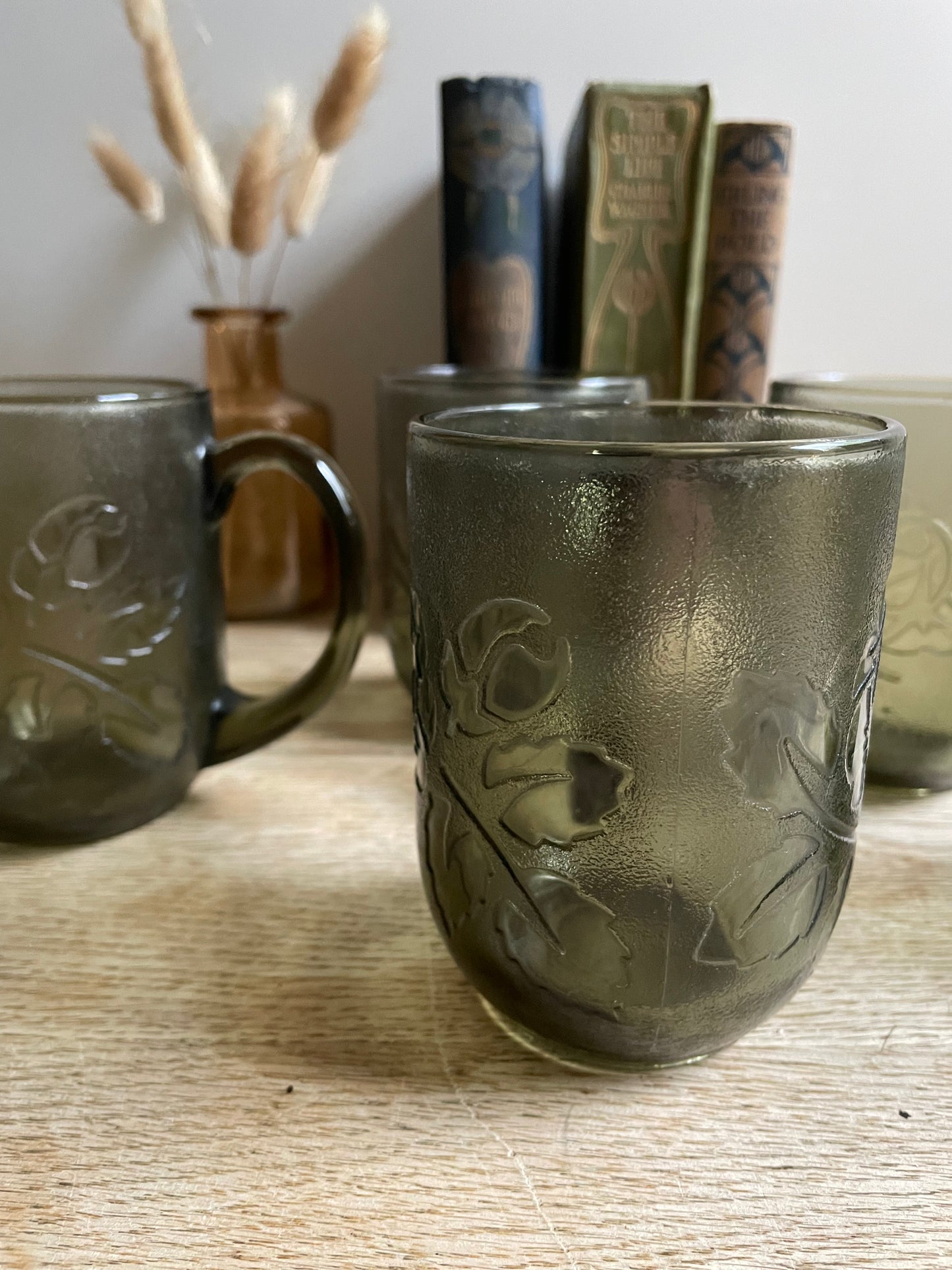 Arcoroc Smoky Glass Mugs Verre Trempe Coffee Cups Set of 6 Floral Pattern
