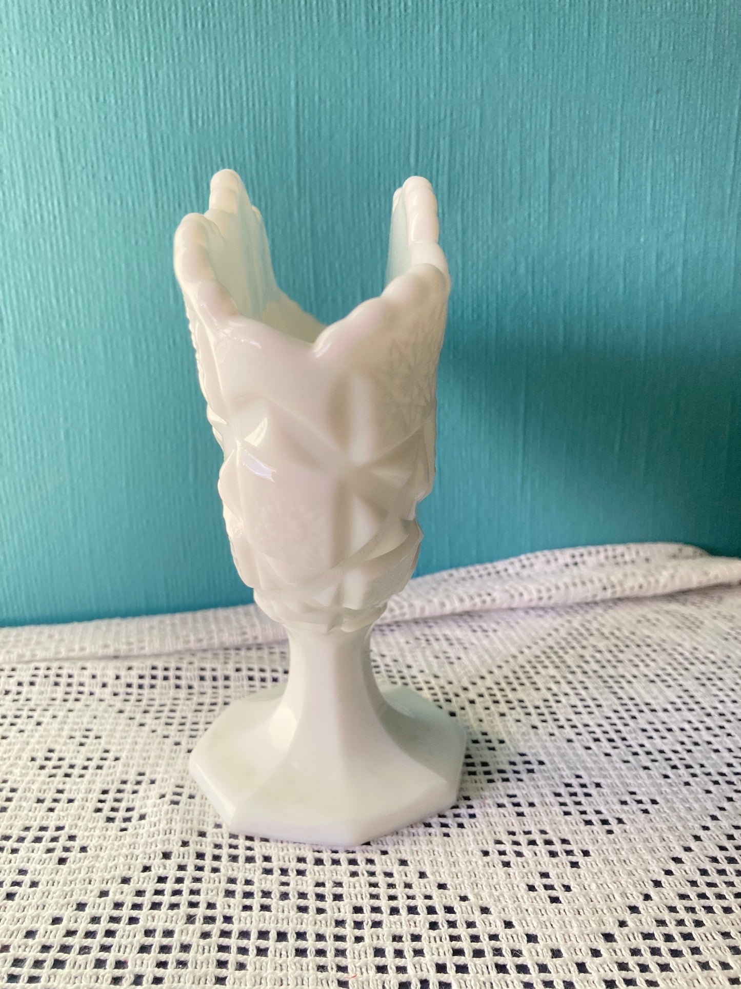 Vintage Westmoreland Old Quilt Pattern Milk Glass Pedestal Fan Vase