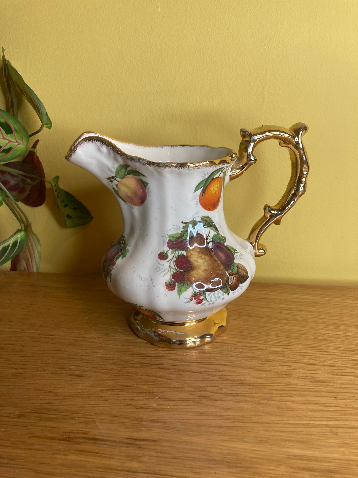 Vintage Utopia Giftware - Staffordshire Jug Fruit Design