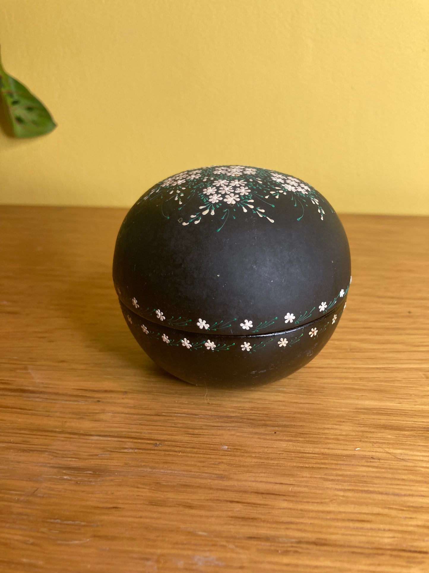 Vintage Lacquered Black Trinket Box With Flower Design On Top And On Rim - Bloom & Heirloom Vintage Decor
