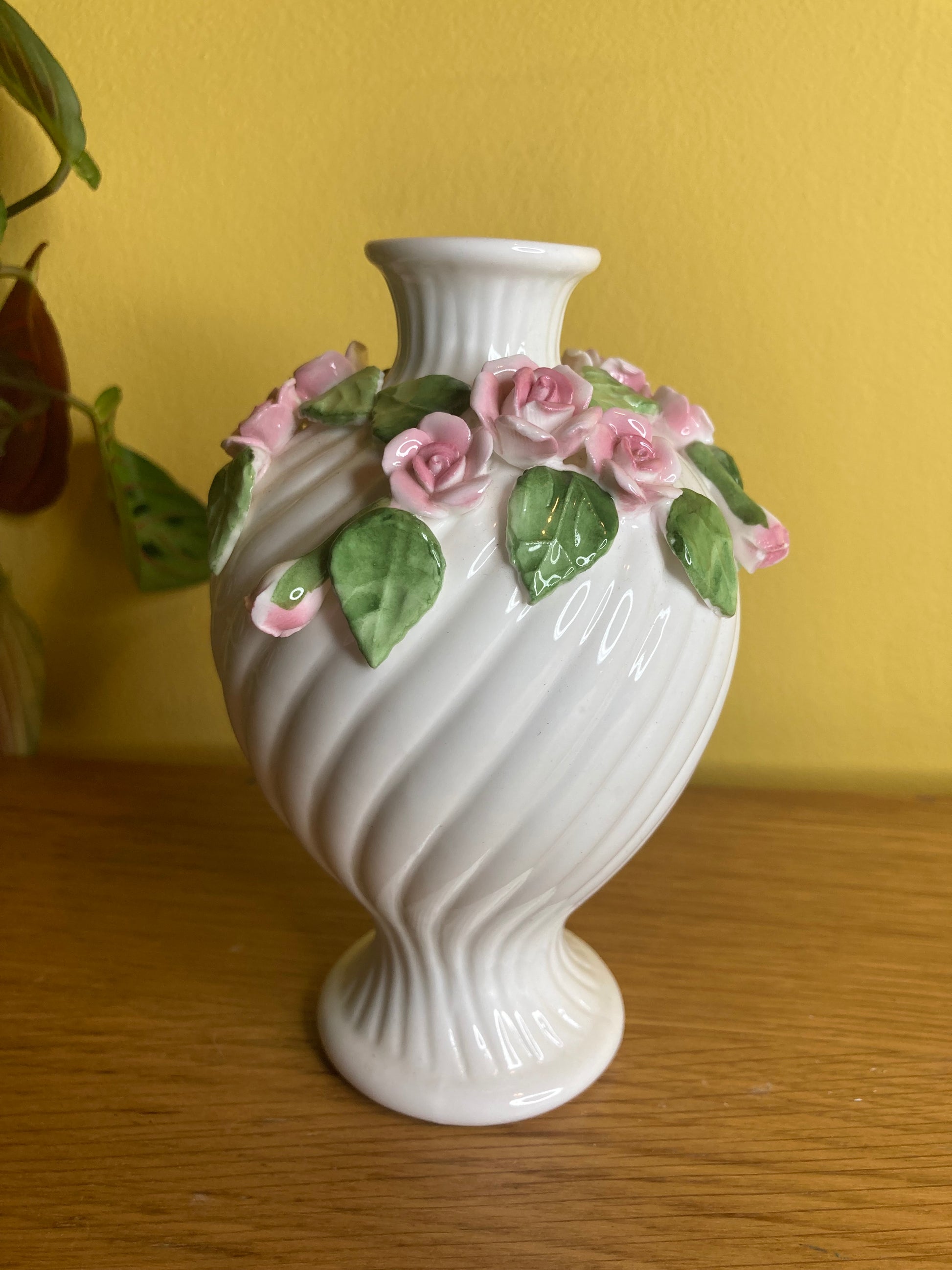 St Michael Bone China Small Vase with Rose Detail Marks and Spencer - Bloom & Heirloom Vintage Decor