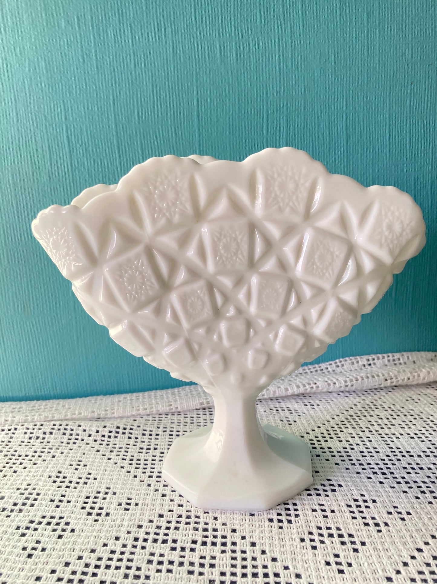 Vintage Westmoreland Old Quilt Pattern Milk Glass Pedestal Fan Vase