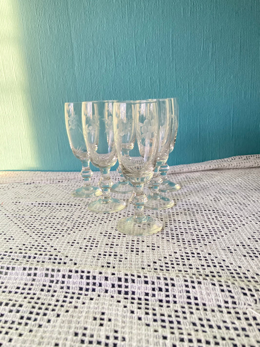 Floral etched vintage cordial glasses x 6