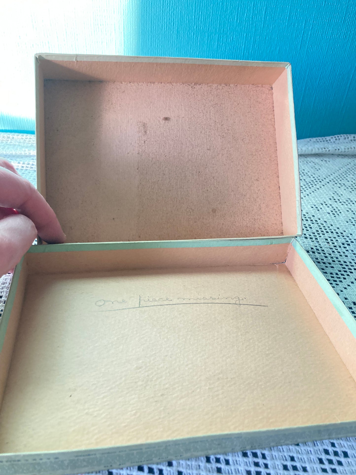 Wills ‘Will Woodbine’ trade Cigarette Box For ‘5’  With 13x Boxes For 10