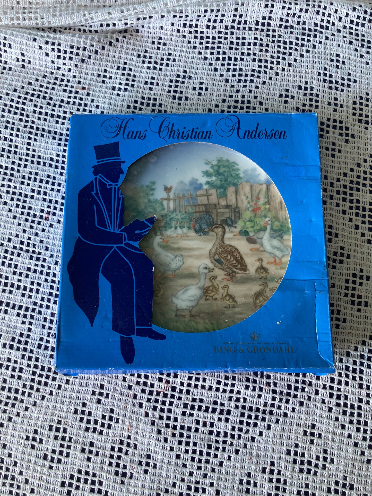 Bing & Grondahl Hans Christian Andersen The Ugly Duckling Collectors Plate Boxed