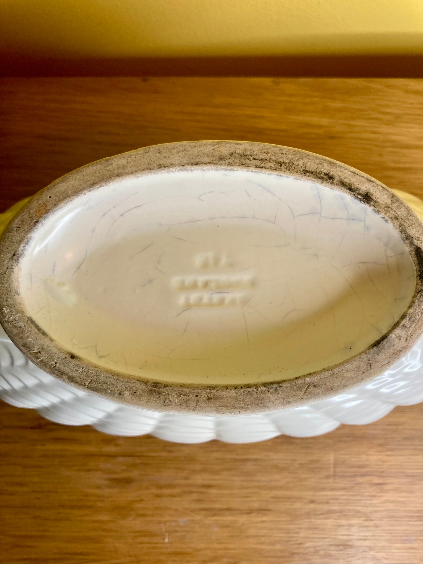 Vintage Mid Century White Ceramic Shell Style Mantle Vase