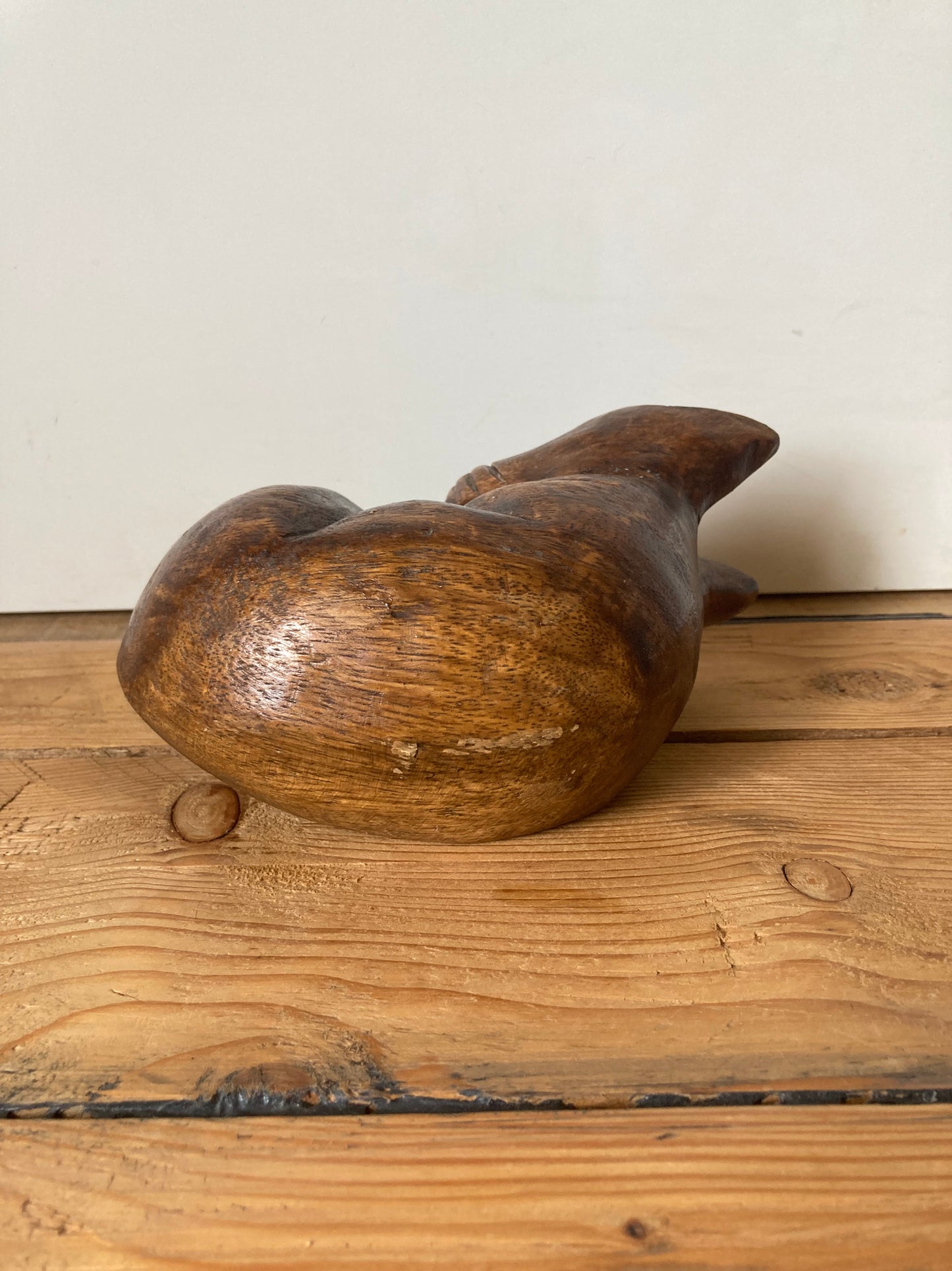 Carved Wooden Sleeping Cat Figurine Brown Cat Ornament Sculpture
