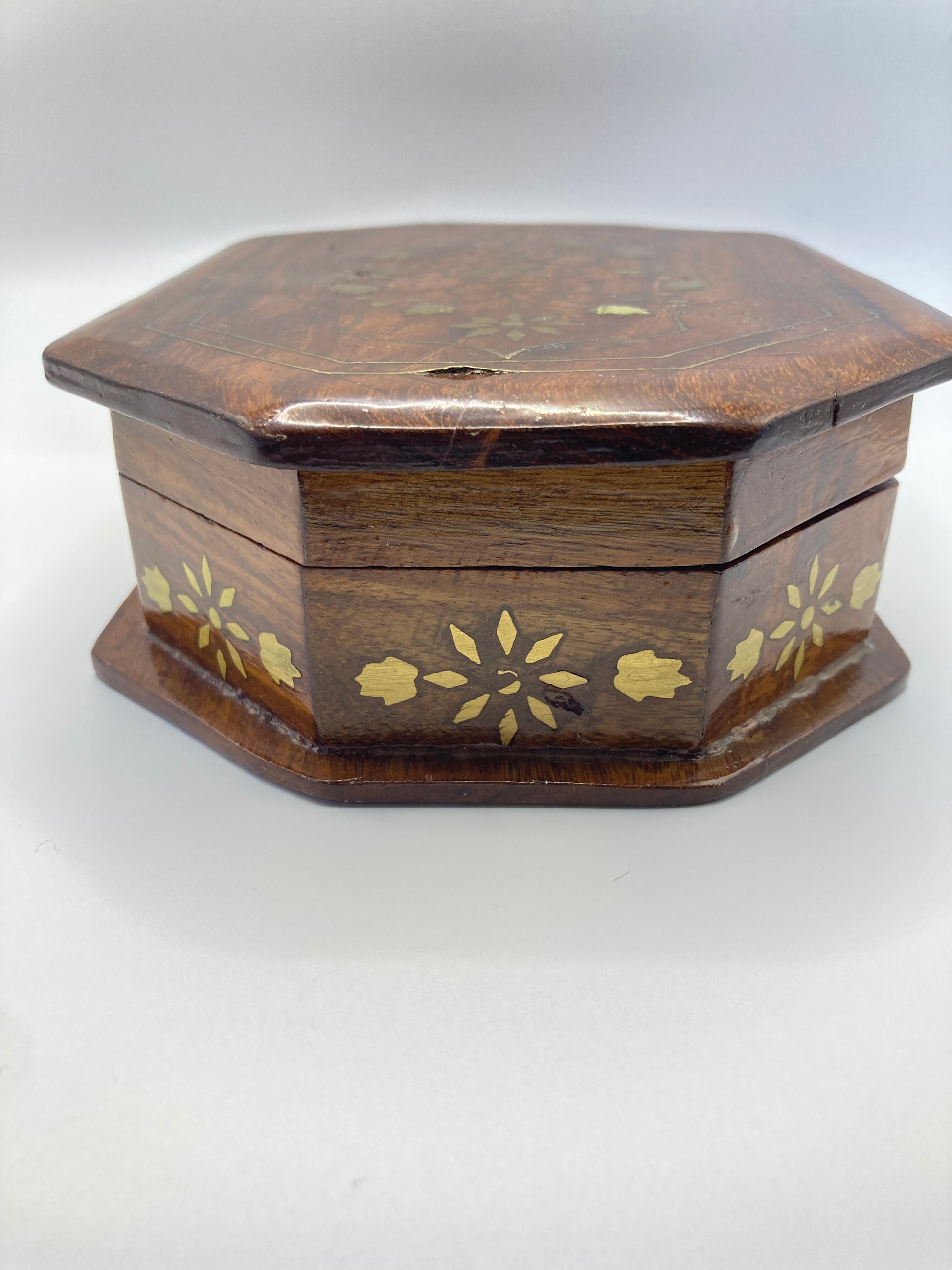 Wooden box - Bloom & Heirloom Vintage Decor