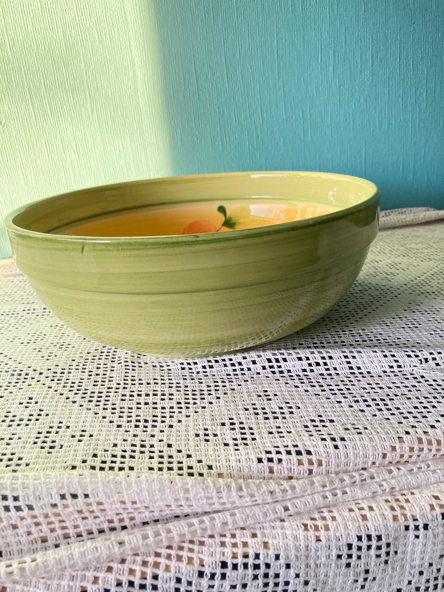 Large Serving Bowl Bright Apple Detail