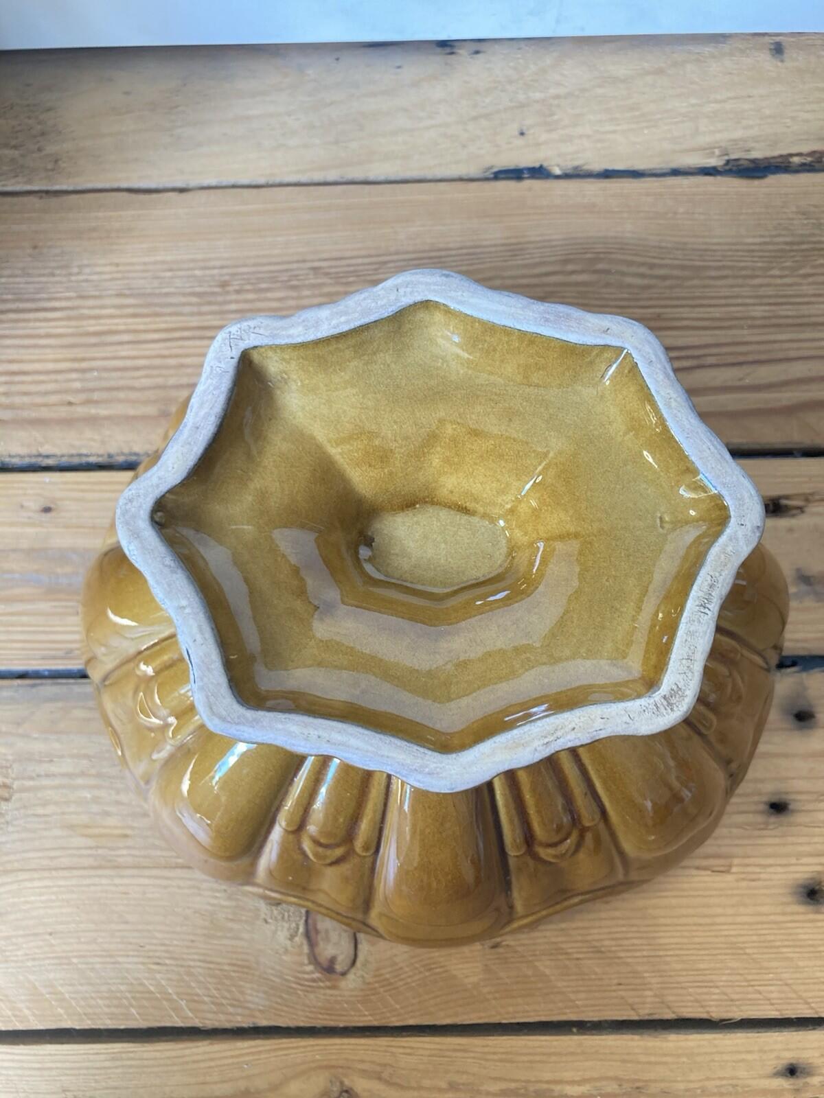 Casa Pupo Majolica Fruit Bowl/Centre Piece 1970s