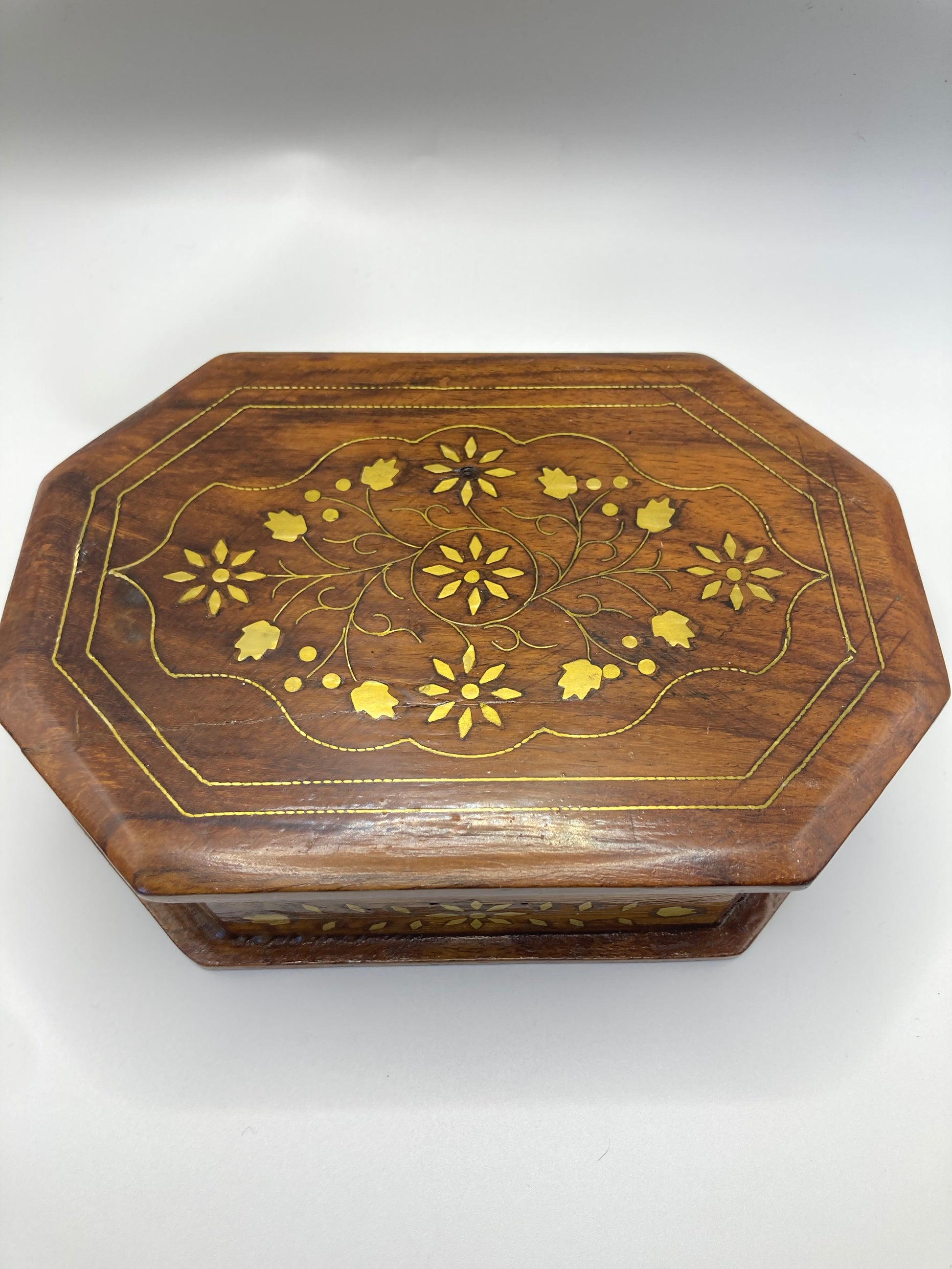 Wooden box - Bloom & Heirloom Vintage Decor