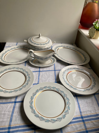 Moonstone By Chinastyle Dinner Set Terrine,2 Serving Plates, Gravy Boat and 6 Dinner Plates