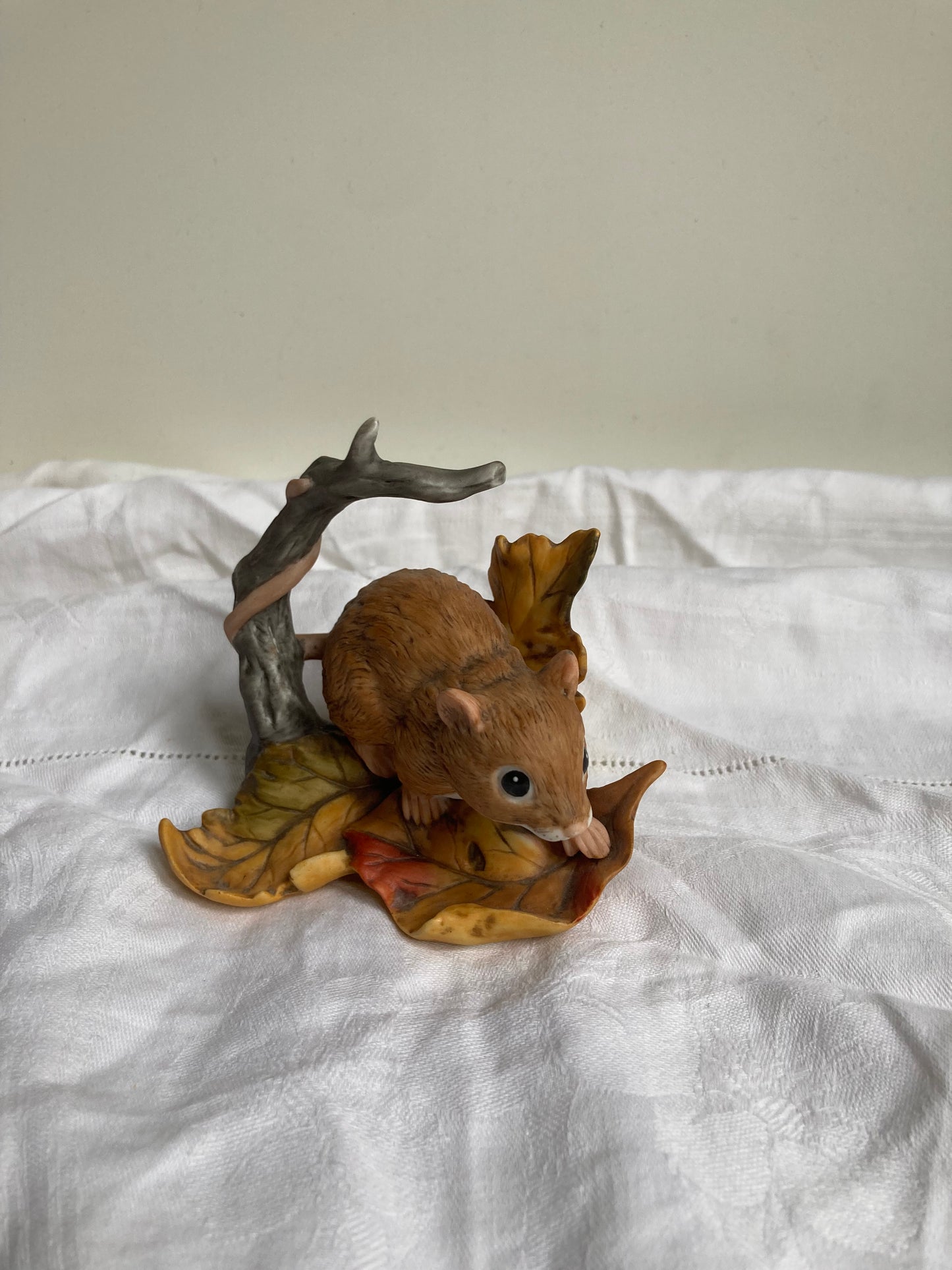 Royal Osborne Field Mouse In Autumn Leaves Ceramic Ornament Cosy Fall