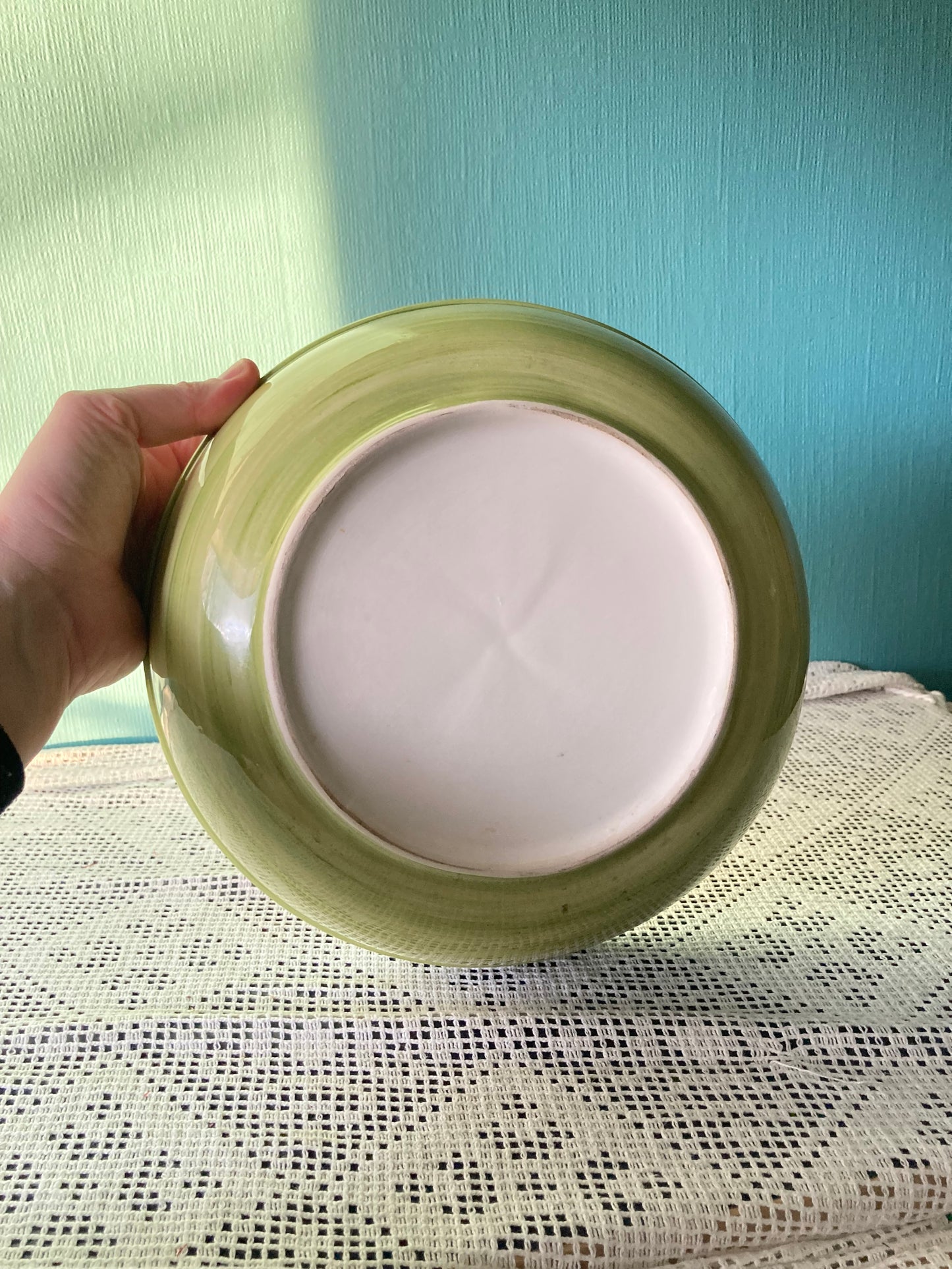 Large Serving Bowl Bright Apple Detail