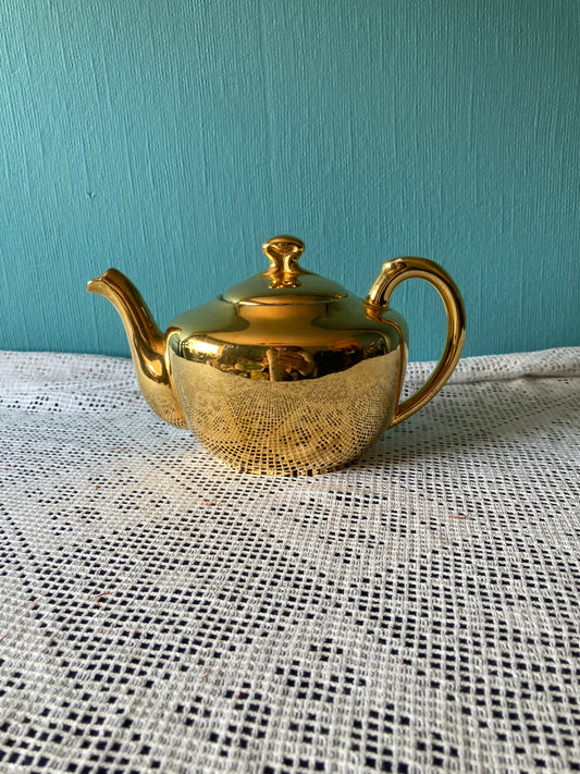 Vintage Royal Worcester Gold Lustre Teapot Shape 5 Size 4, Approx. 2 Pints