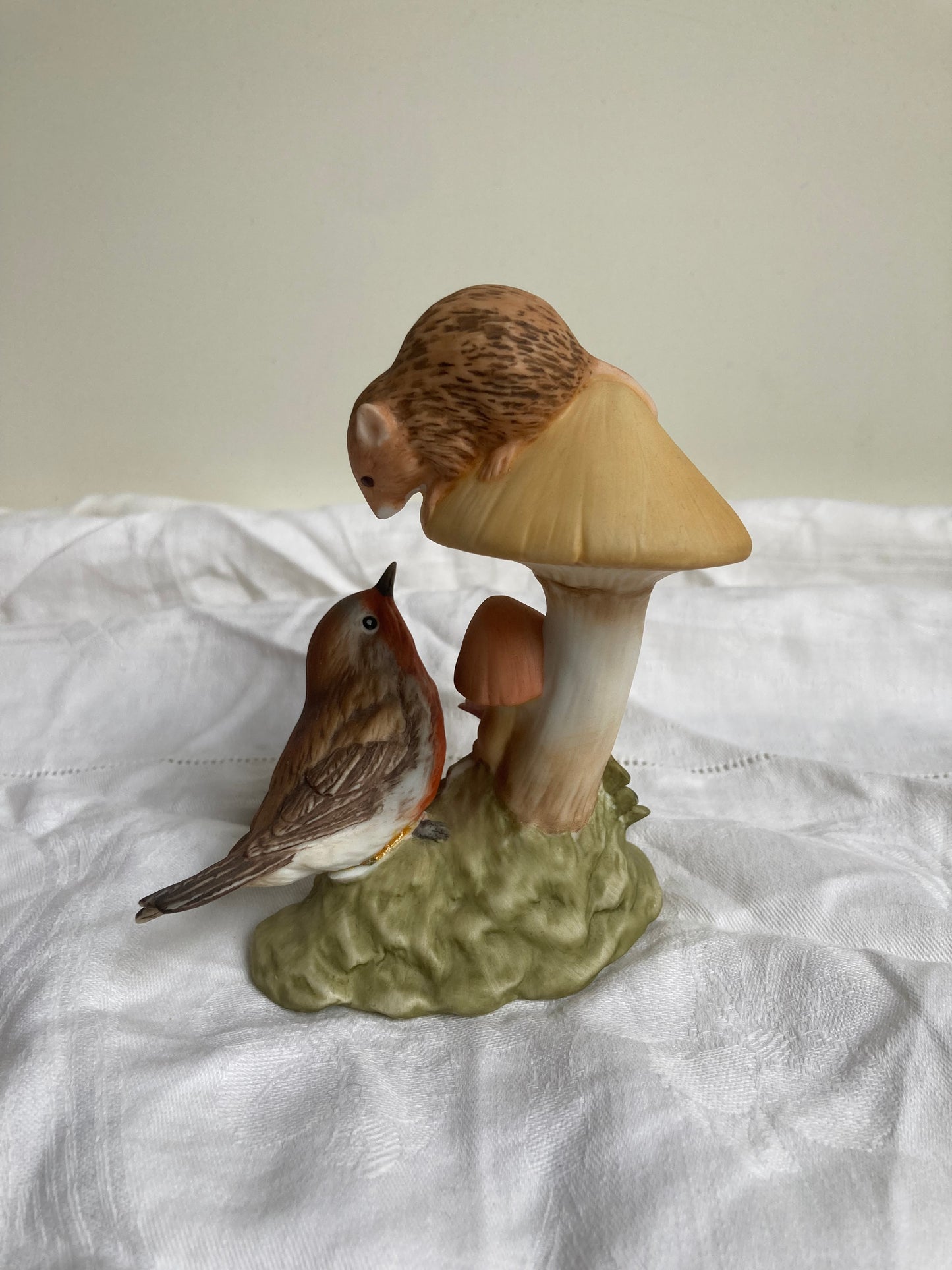 Royal Osborne Porcelain Robin And Mouse On Toadstool Flower Ornament