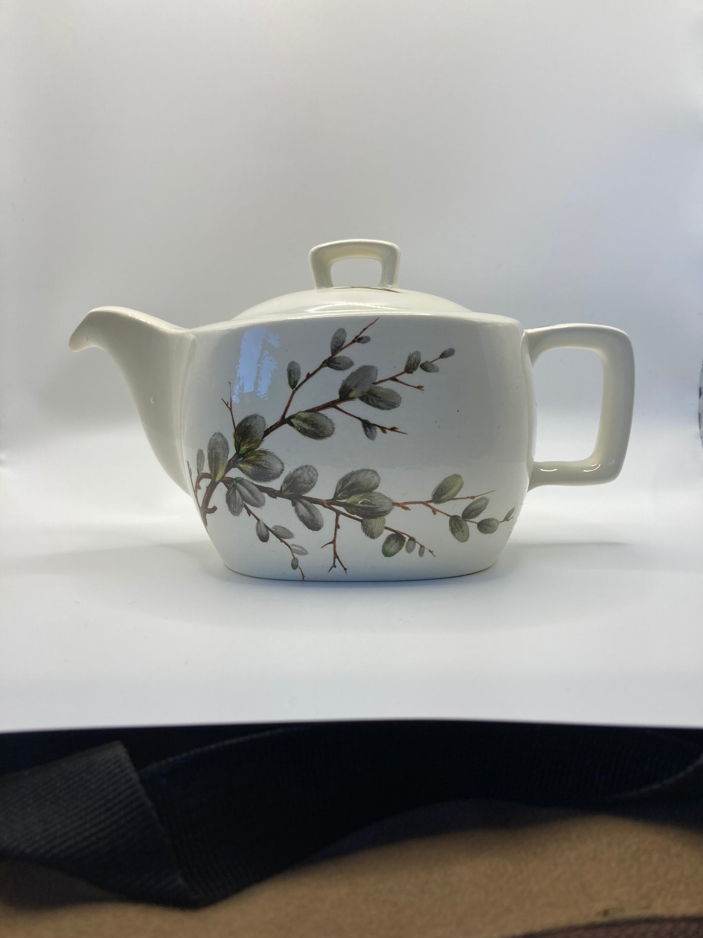 Midwinter teapot - Bloom & Heirloom Vintage Decor