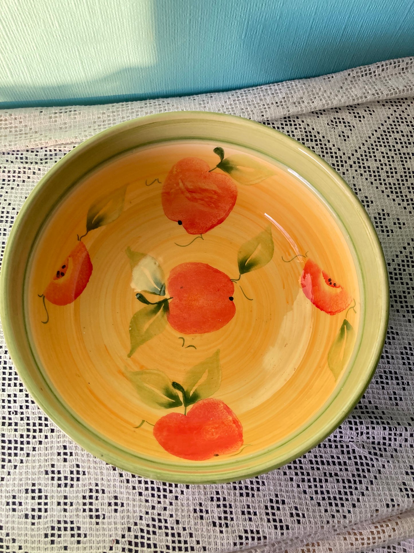 Large Serving Bowl Bright Apple Detail