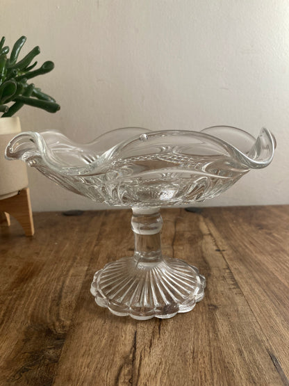 Wavy Glass Pedestal Fruit Bowl Sweet Cake Plate