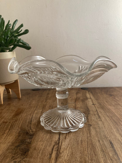 Wavy Glass Pedestal Fruit Bowl Sweet Cake Plate