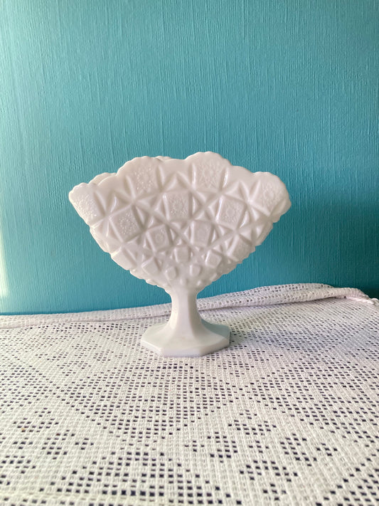 Vintage Westmoreland Old Quilt Pattern Milk Glass Pedestal Fan Vase