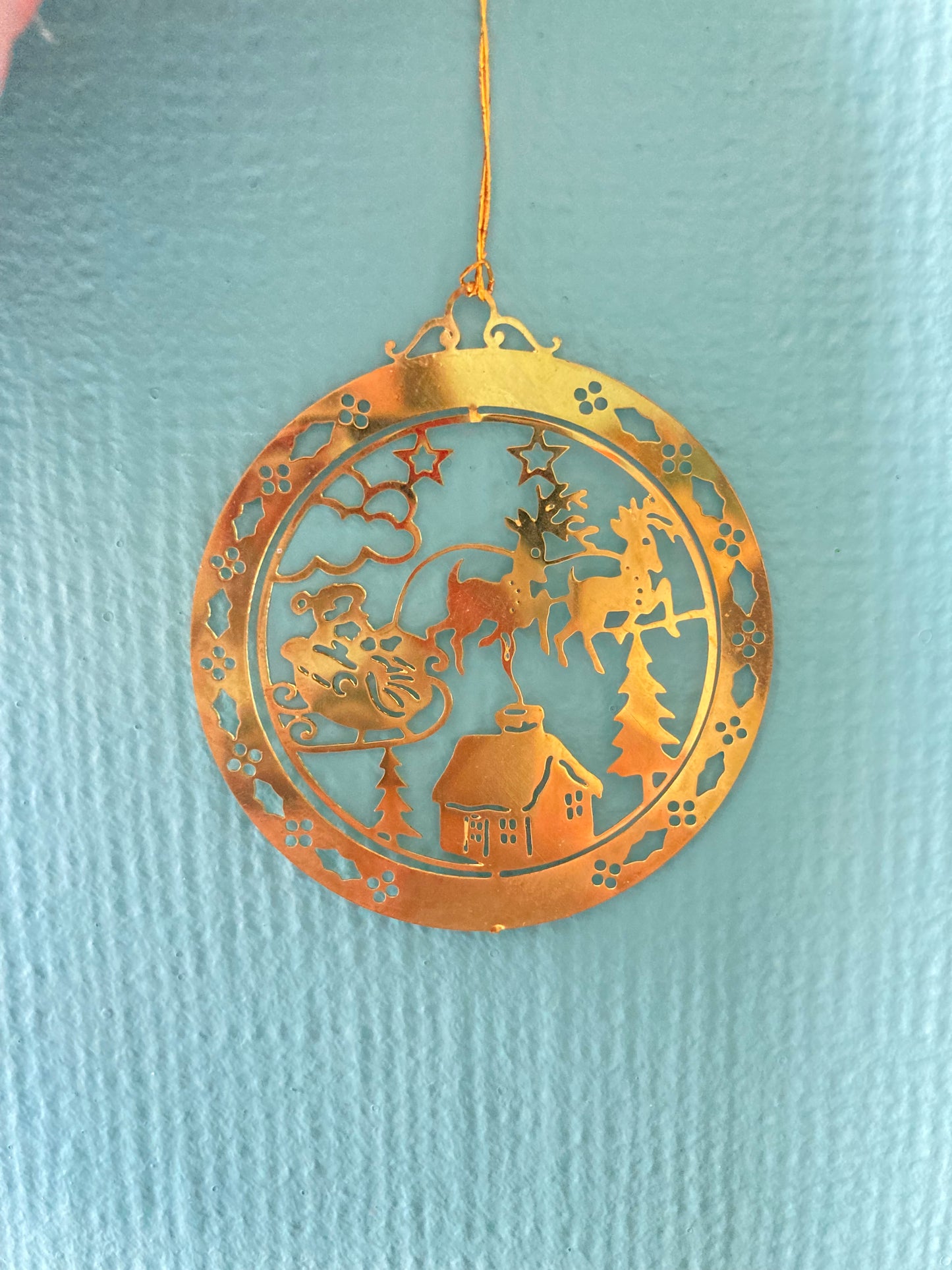 Metal Santa Cut Out Bauble Gold Tone