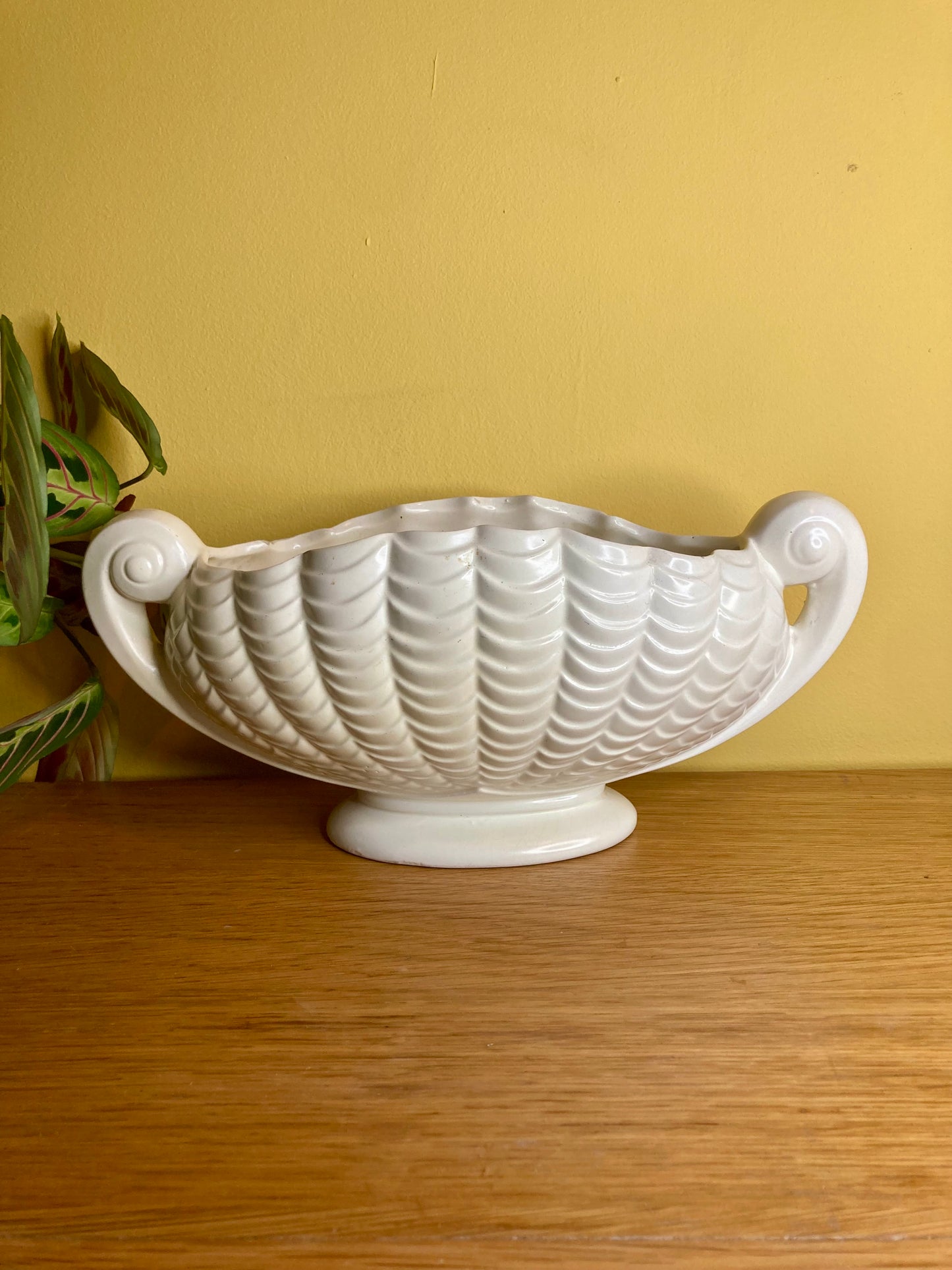 Vintage Mid Century White Ceramic Shell Style Mantle Vase