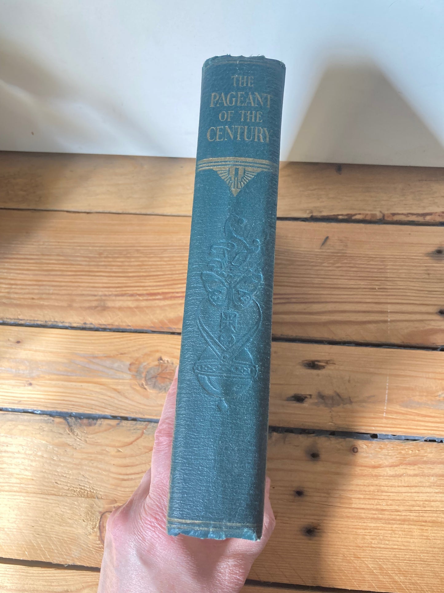 1933 The Pageant of a Century H.V. Morton Illustrated History Book