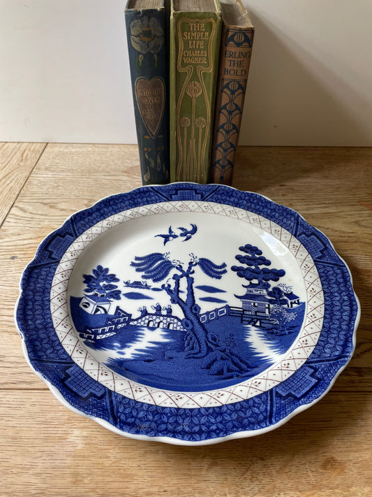 Royal Doulton 1981 "The Majestic Collection" Booth's Old Willow Large Plate